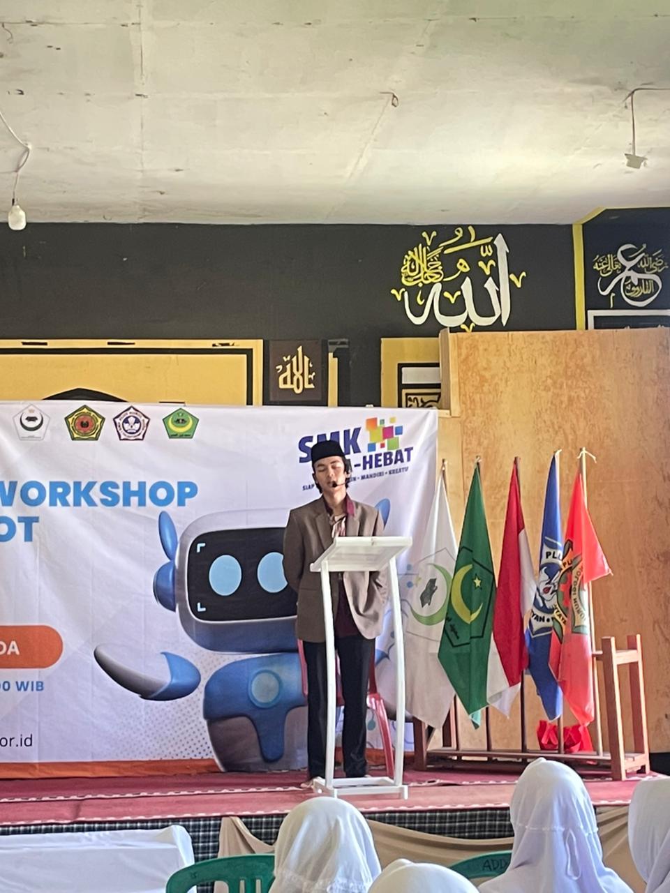 Pimpinan Yayasan AA H. Syakir Fauzam Muharram